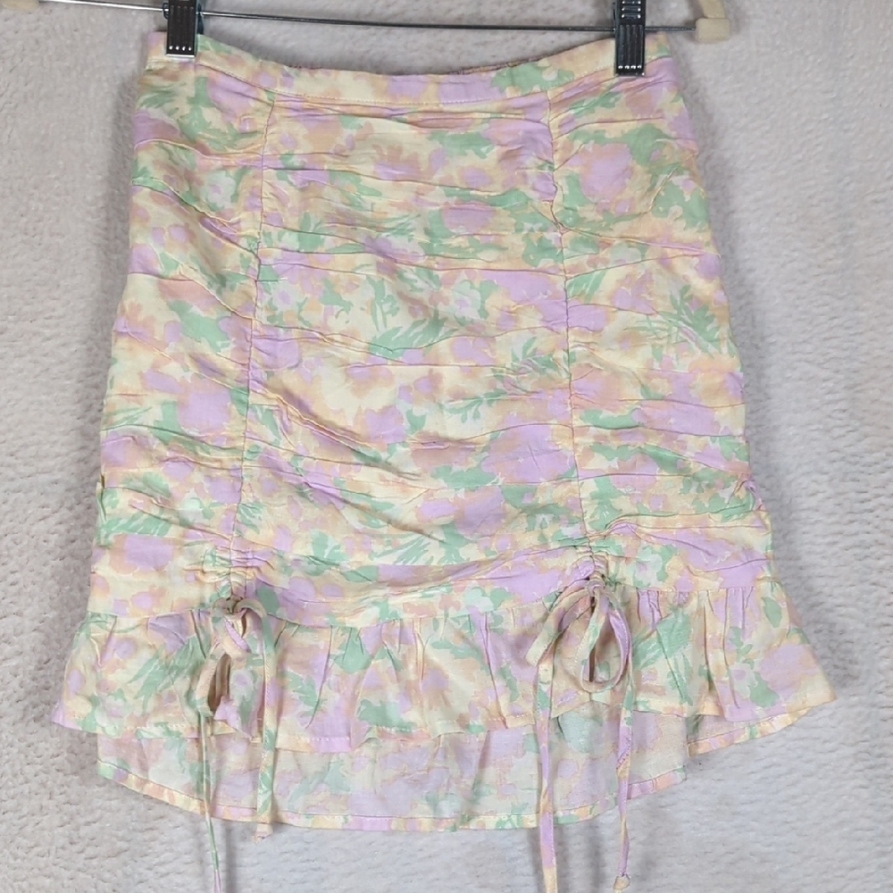Wild Fable Junior's Pastel Floral Linen Blend Cinched Mini Skirt Size XS